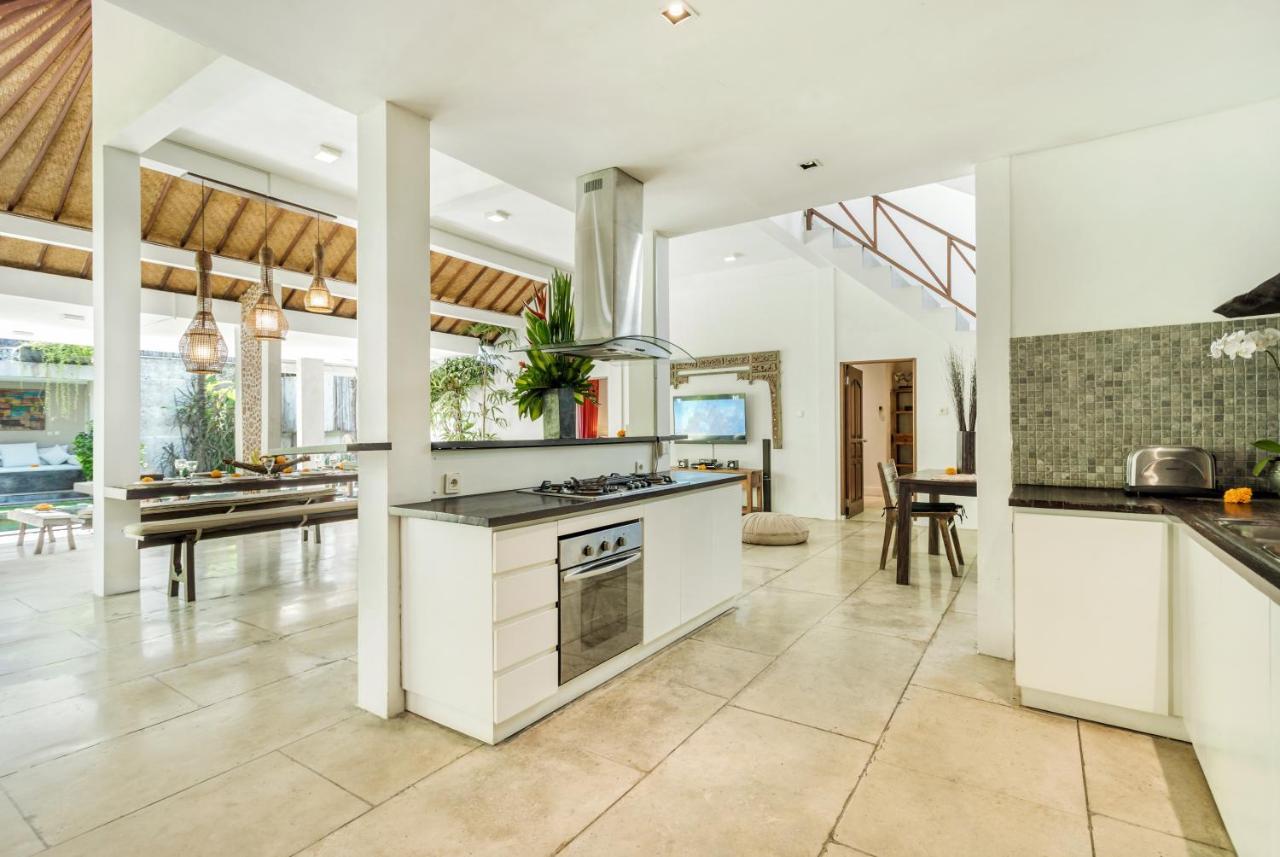 Villa Malou Seminyak Exterior foto